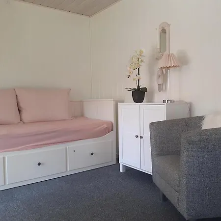 Stunning In With 3 Bedrooms, Internet And Sauna * הדרסלב
