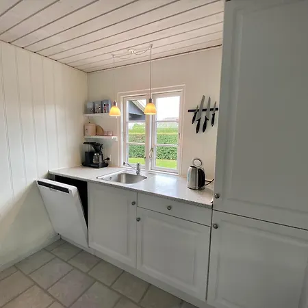 Stunning In With 3 Bedrooms, Internet And Sauna הדרסלב