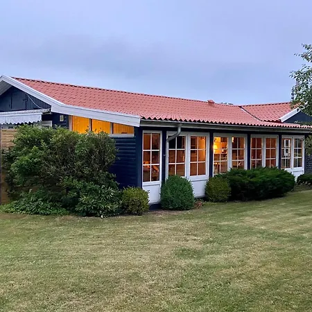 Stunning In With 3 Bedrooms, Internet And Sauna * הדרסלב